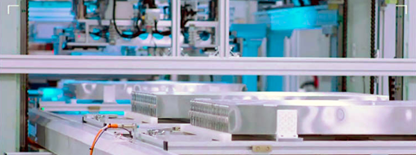 重磅 ▏比亚迪“刀片电池”已量产 多家车企正探讨合作 重磅 ▏比亚迪“刀片电池”已量产 多家车企正探讨合作