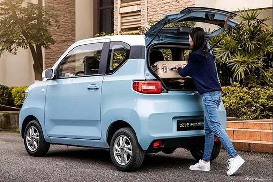 五菱宏光MINI预售破两万辆 带动国轩高科电芯出货量