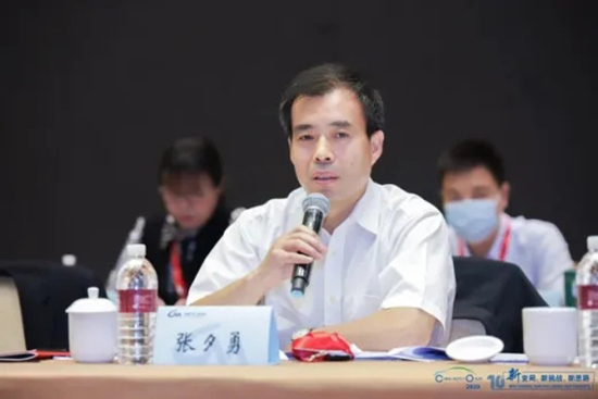 汽车界大佬云集,2020年中国汽车T10峰会在上海召开 汽车界大佬云集,2020年中国汽车T10峰会在上海召开