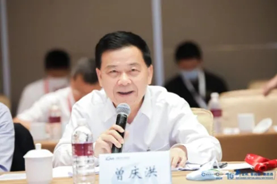 汽车界大佬云集,2020年中国汽车T10峰会在上海召开 汽车界大佬云集,2020年中国汽车T10峰会在上海召开