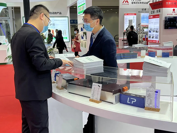 电池“后浪”领湃新能源锐意“突进” 电池“后浪”领湃新能源锐意“突进”