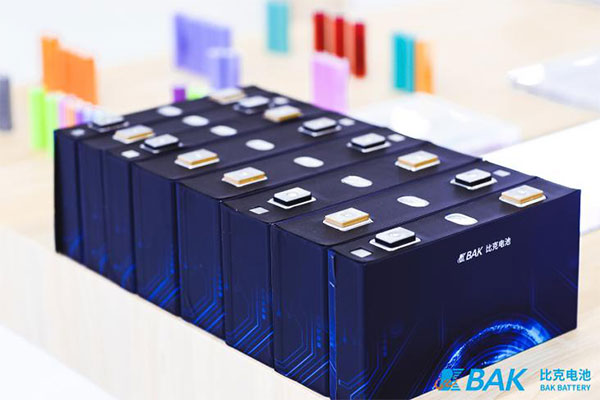 比克电池抚州生产基地首批产品正式下线,先进设备助力智能化生产 比克电池抚州生产基地首批产品正式下线,先进设备助力智能化生产