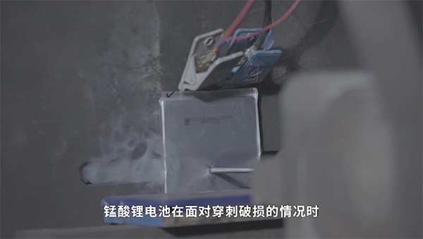 央视重点举荐超威锂电:行业最安全锂电产品,没有之一! 央视重点举荐超威锂电:行业最安全锂电产品,没有之一!