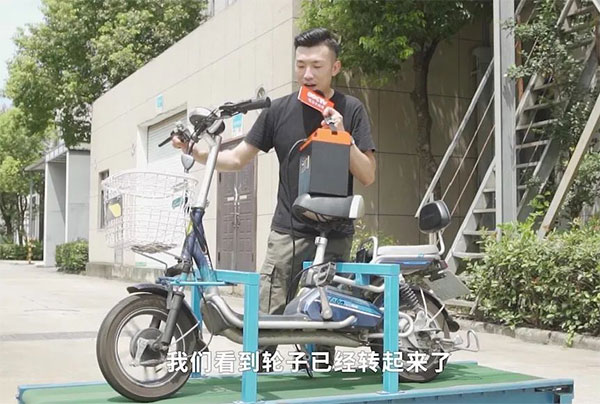 央视重点举荐超威锂电:行业最安全锂电产品,没有之一! 央视重点举荐超威锂电:行业最安全锂电产品,没有之一!