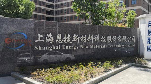 一家6口5人为美国籍,且频繁套现,留下一人是为在国内继续捞金? 一家6口5人为美国籍,且频繁套现,留下一人是为在国内继续捞金?