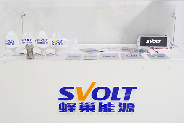 针刺短刀电池!蜂巢能源实验成绩“刷新” 针刺短刀电池!蜂巢能源实验成绩“刷新”