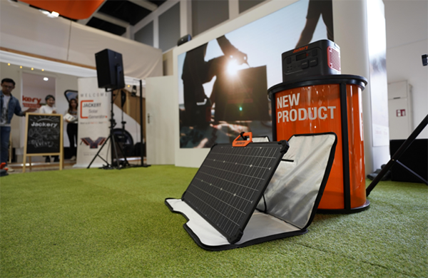 华宝新能Jackery电小二旗舰新品1000Pro亮相IFA 2022 获央视点赞 华宝新能Jackery电小二旗舰新品1000Pro亮相IFA 2022 获央视点赞