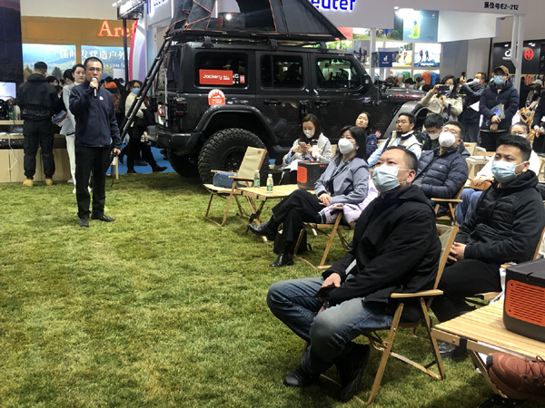 抢眼ISPO现场:Jackery电小二光充户外电源3000 Pro国内首秀,引领中国制造向高端化突围 抢眼ISPO现场:Jackery电小二光充户外电源3000 Pro国内首秀,引领中国制造向高端化突围