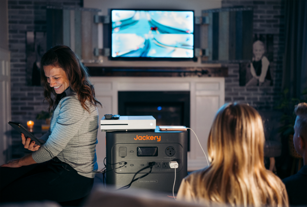 抢眼ISPO现场:Jackery电小二光充户外电源3000 Pro国内首秀,引领中国制造向高端化突围 抢眼ISPO现场:Jackery电小二光充户外电源3000 Pro国内首秀,引领中国制造向高端化突围