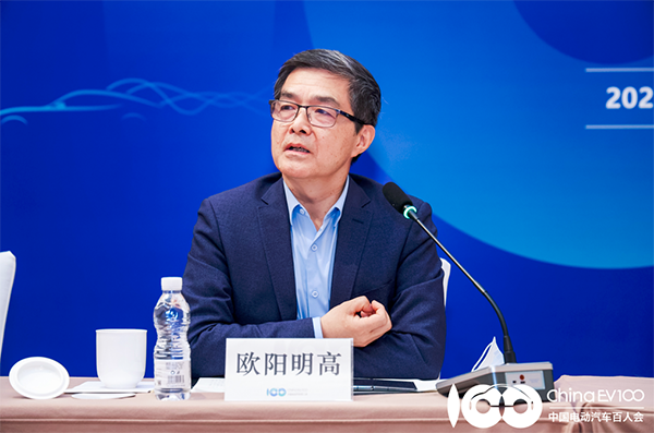 碳酸锂价格将持续回归,产能过剩才能够有竞争 碳酸锂价格将持续回归,产能过剩才能够有竞争