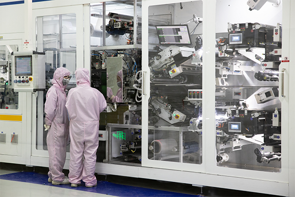 蜂巢能源盐城基地正式导入自研第三代超高速“飞叠”叠片技术