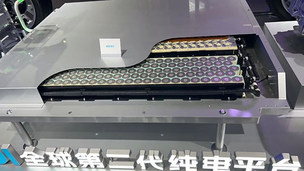 上海车展现场花式“内卷” A0级将成为下一个增长点 上海车展现场花式“内卷” A0级将成为下一个增长点