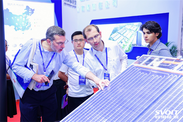 双轮驱动战略加速 蜂巢能源动力和储能产品集体亮相CIBF2023