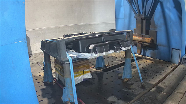 蜂巢能源高镍+硅电池配套德国豪华车企