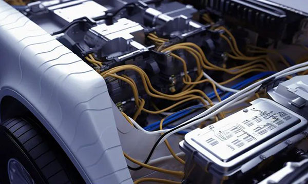 充电10分钟续航1200公里!雷克萨斯或将首搭丰田固态电池 充电10分钟续航1200公里!雷克萨斯或将首搭丰田固态电池