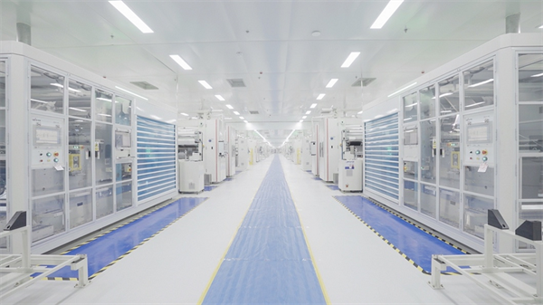 蜂巢能源首发飞叠短刀325Ah储能电芯成都基地下线