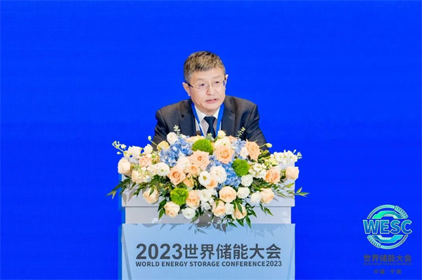 宁德时代吴凯:承诺寿命20年,但目前大部分寿命不到设计值的一半 宁德时代吴凯:承诺寿命20年,但目前大部分寿命不到设计值的一半