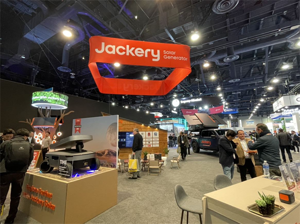 华宝新能携《时代周刊》获奖产品Jackery电小二光充火星机器人闪耀CES 2024 华宝新能携《时代周刊》获奖产品Jackery电小二光充火星机器人闪耀CES 2024