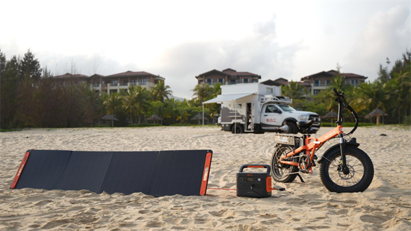 刷新行业纪录!华宝新能电小二光充户外电源全球销量突破400万台! 刷新行业纪录!华宝新能电小二光充户外电源全球销量突破400万台!