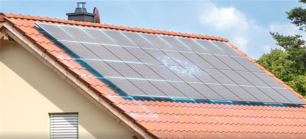 迎接千亿级大市场 两款户储+光伏新品发布 迎接千亿级大市场 两款户储+光伏新品发布