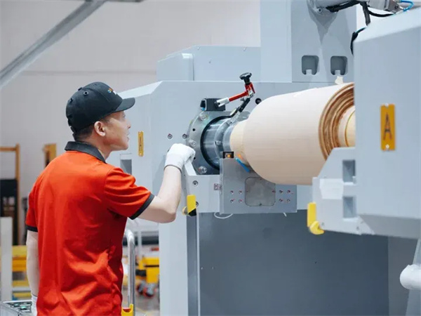 赢合科技:新能源电池领域的 赢合科技:新能源电池领域的