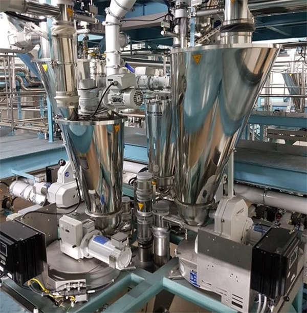 布勒双螺杆挤出机，解锁锂电匀浆高效密码！