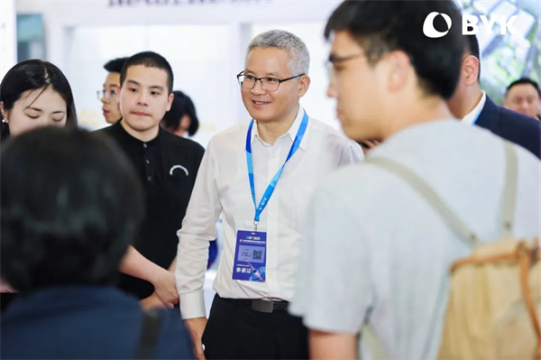 毕克化学“芯”技术，助力突破电池性能边界