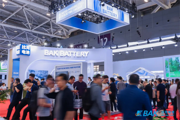 比克电池亮相CIBF2025,全品类布局构建发展“芯”引擎 比克电池亮相CIBF2025,全品类布局构建发展“芯”引擎