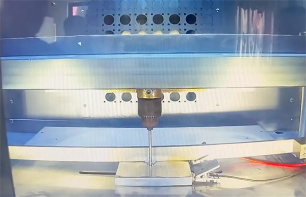 星恒携手爱玛举行安全技术“大考”,以极致安全共筑新国标锂电基石 星恒携手爱玛举行安全技术“大考”,以极致安全共筑新国标锂电基石