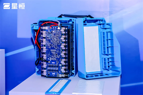 星恒携手爱玛举行安全技术“大考”,以极致安全共筑新国标锂电基石 星恒携手爱玛举行安全技术“大考”,以极致安全共筑新国标锂电基石