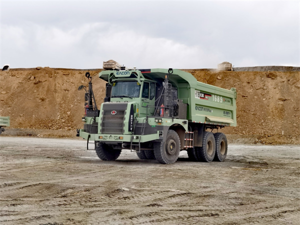 新疆矿区调研 | 赋能混动矿卡，微宏高倍率电池凸显“绿色担当”