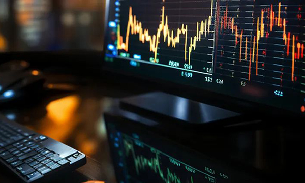 储能毛利率逼近40%!巨头转型背后的港股上市潮 储能毛利率逼近40%!巨头转型背后的港股上市潮