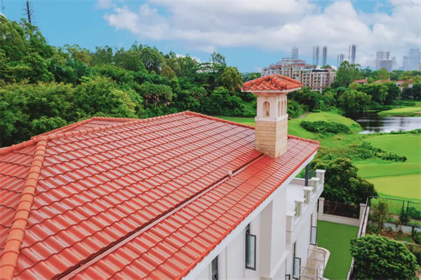 华宝新能美学曲面光伏瓦入选 2025《时代周刊》最佳发明，绿色能源创新再获认可!