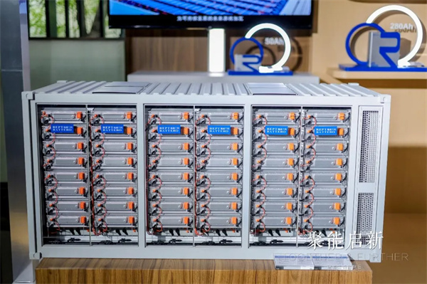 瑞浦兰钧发布固液混合电池等多款新品 瑞浦兰钧发布固液混合电池等多款新品