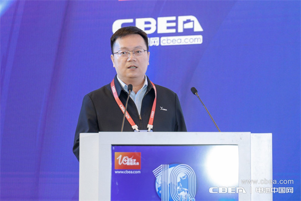 云山动力袁定凯主旨发言：全极耳大圆柱迎发展历史机遇